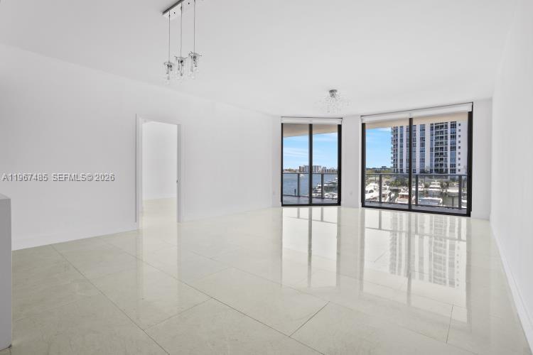 17301 Biscayne Blvd #305, North Miami Beach FL 33160