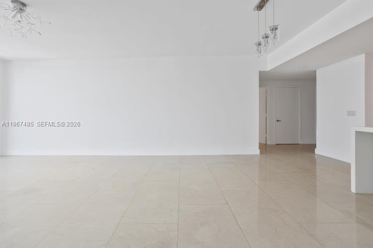 17301 Biscayne Blvd #305, North Miami Beach FL 33160