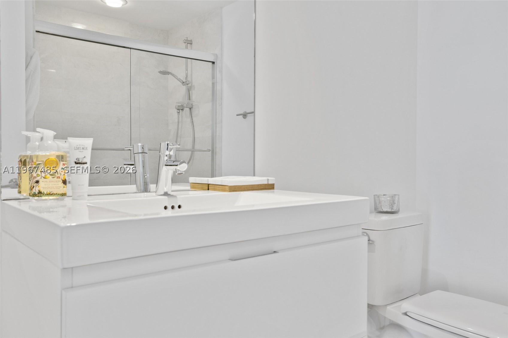 17301 Biscayne Blvd #305, North Miami Beach FL 33160