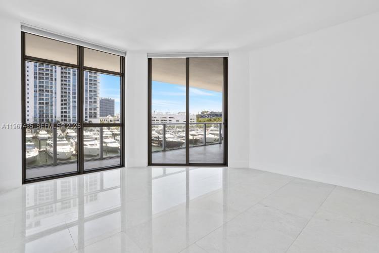 17301 Biscayne Blvd #305, North Miami Beach FL 33160