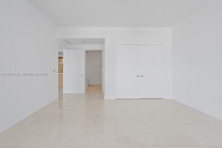 17301 Biscayne Blvd #305, North Miami Beach FL 33160