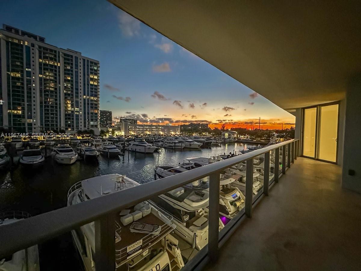 17301 Biscayne Blvd #305, North Miami Beach FL 33160