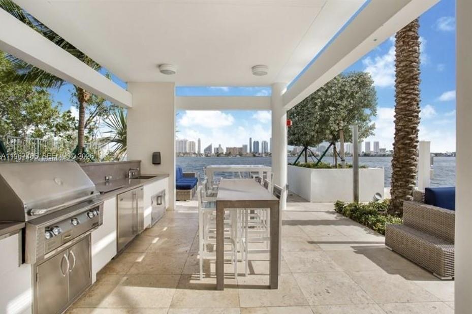 17301 Biscayne Blvd #305, North Miami Beach FL 33160