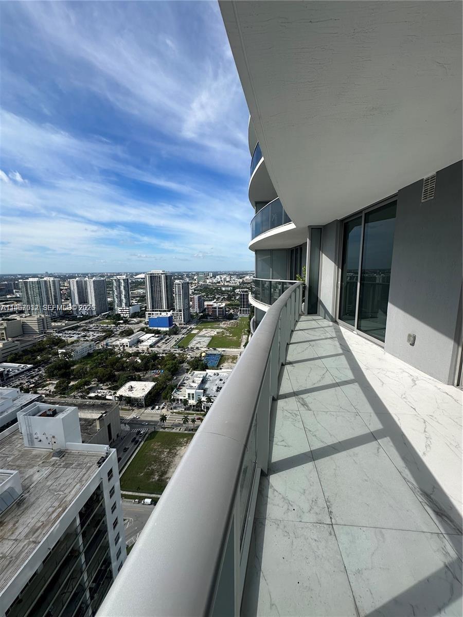488 NE 18th St #4304, Miami FL 33132