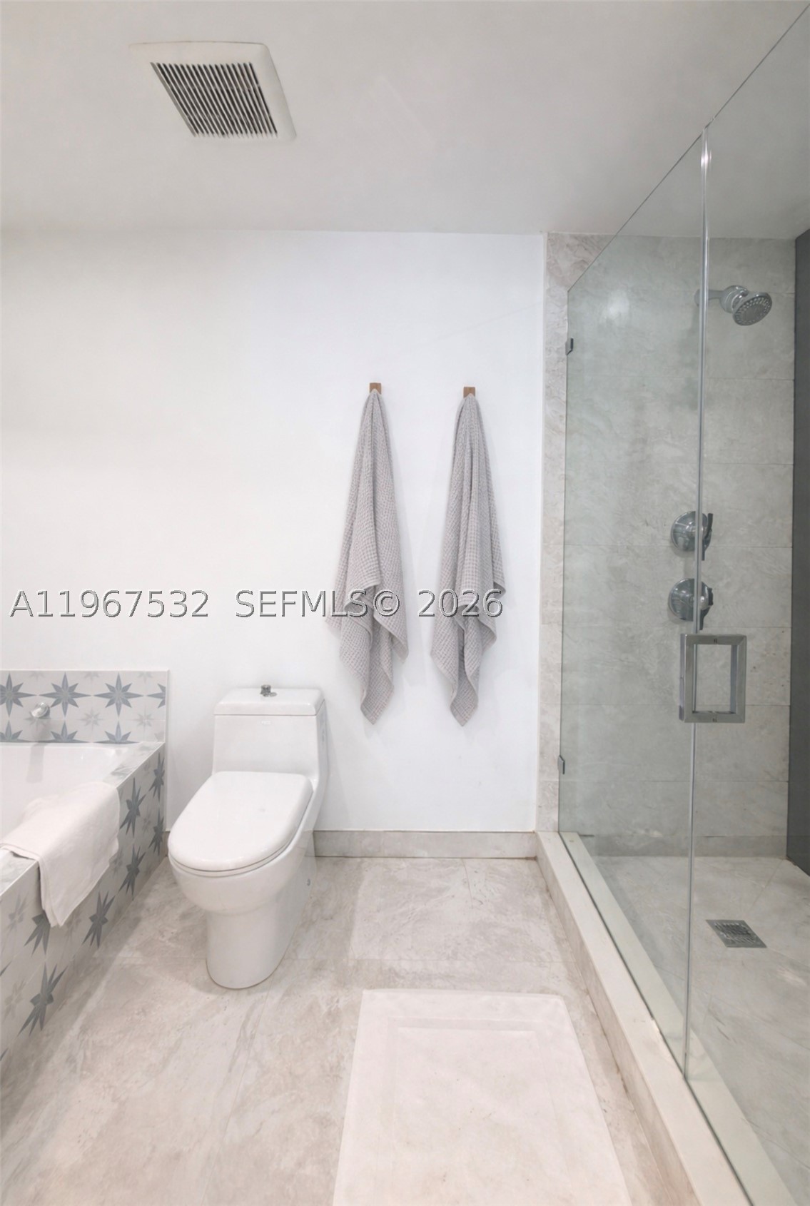 488 NE 18th St #4304, Miami FL 33132