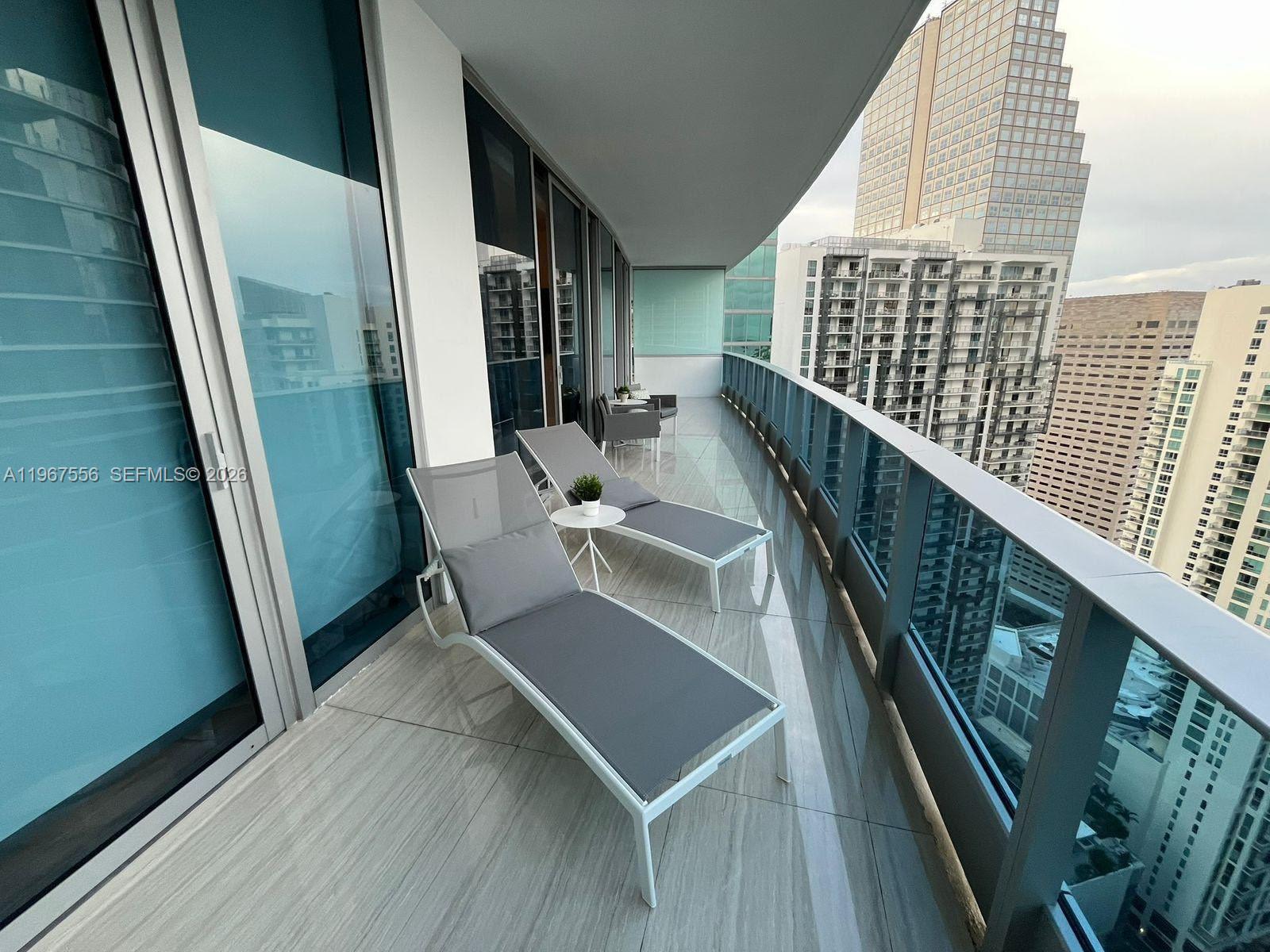 200 Biscayne Boulevard Way #4403, Miami FL 33131
