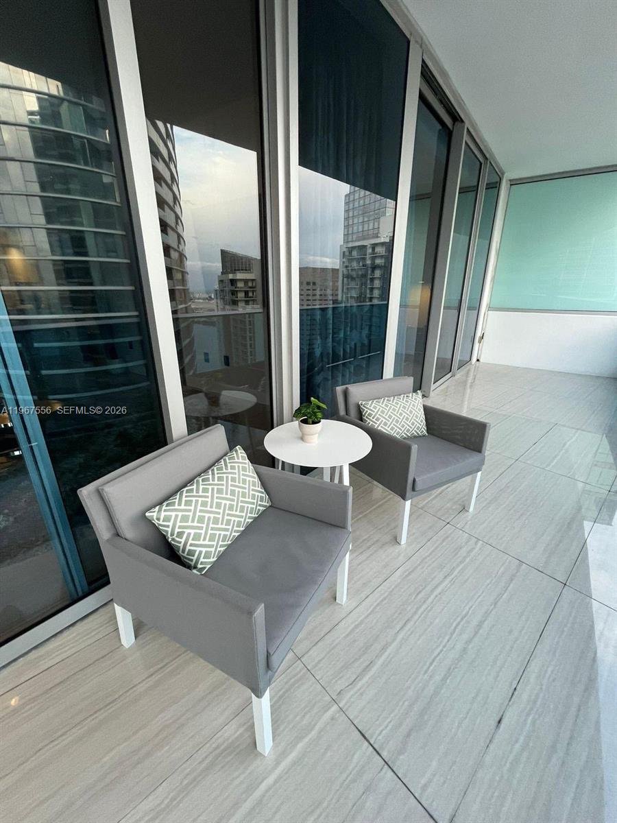200 Biscayne Boulevard Way #4403, Miami FL 33131