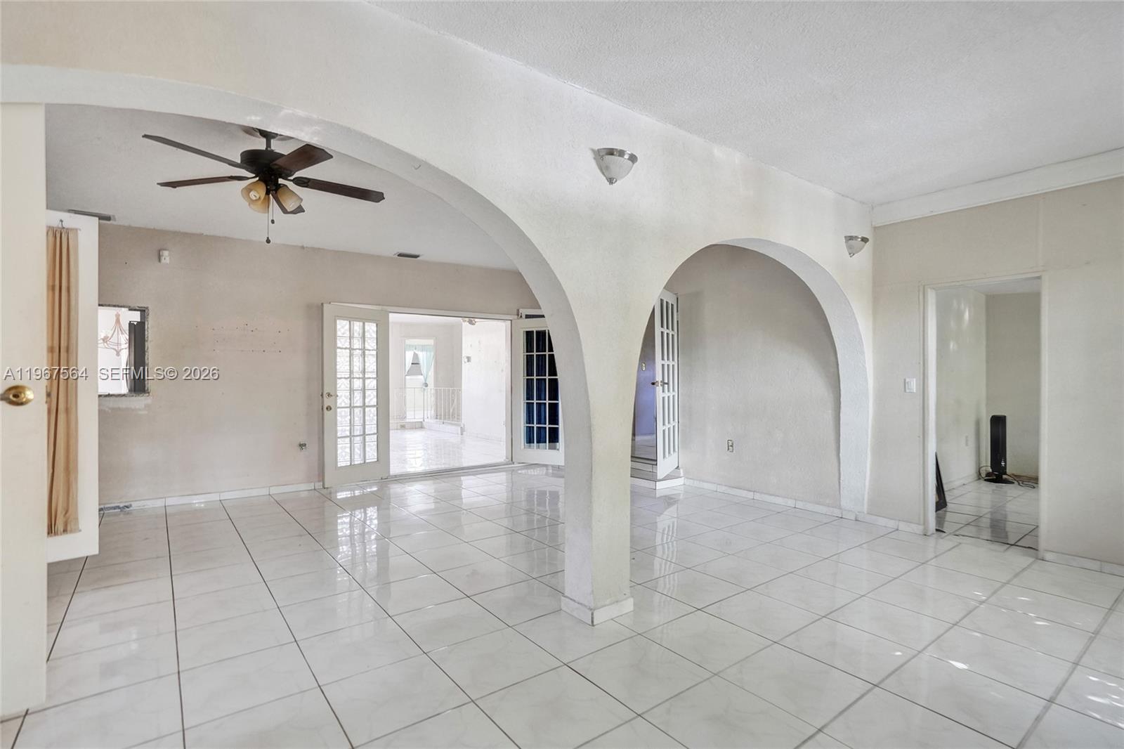 4966 NW 39th St, Lauderdale Lakes FL 33319