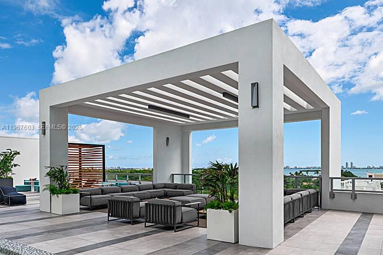 3900 Biscayne Blvd #S-218, Miami FL 33137