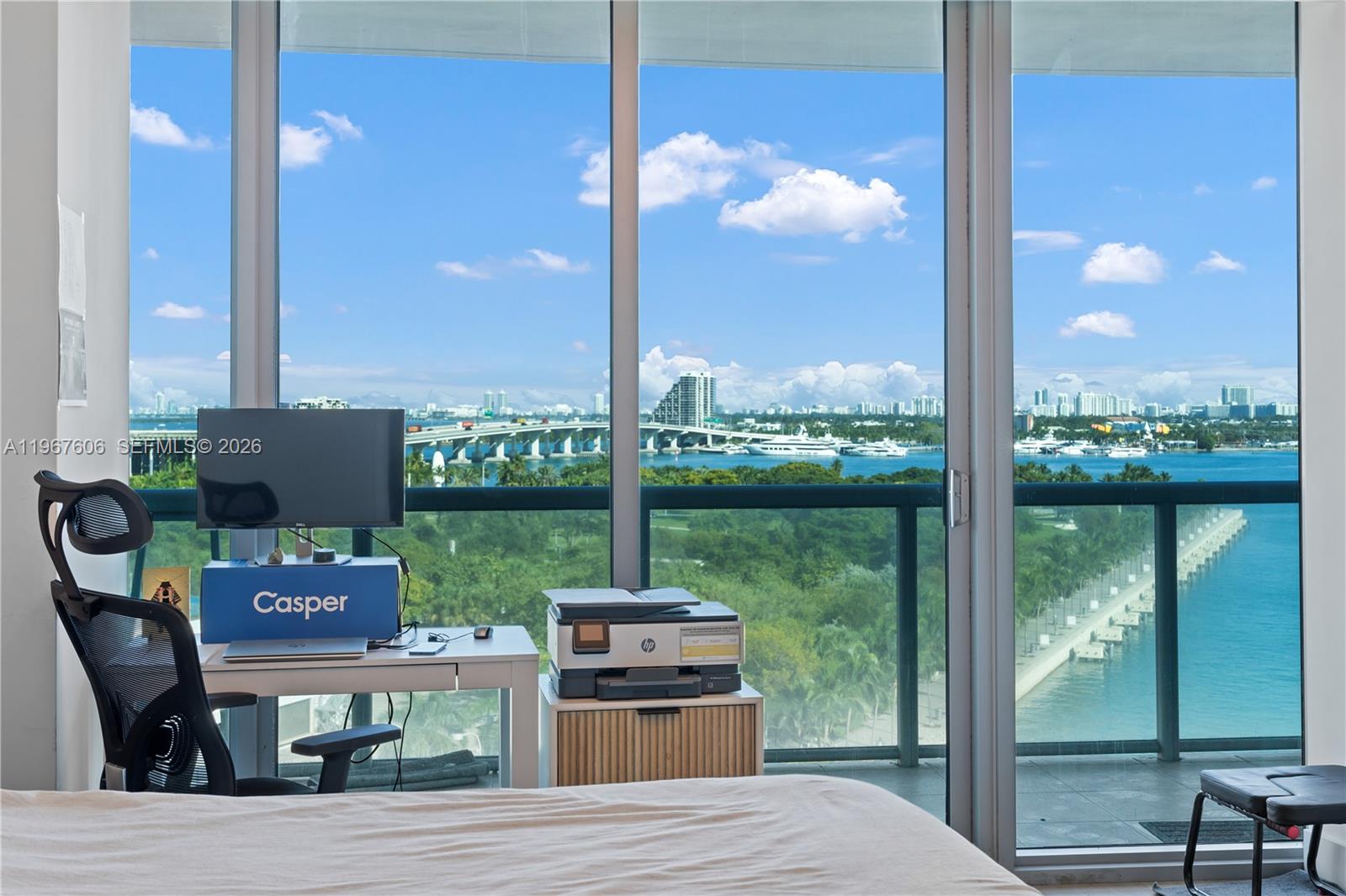 888 Biscayne Blvd #910, Miami FL 33132