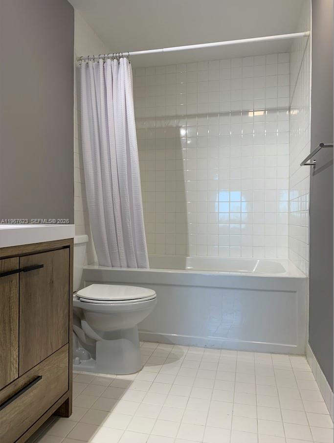 10 SW South River Dr #1709, Miami FL 33130