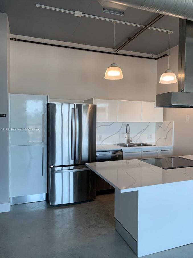 10 SW South River Dr #1709, Miami FL 33130