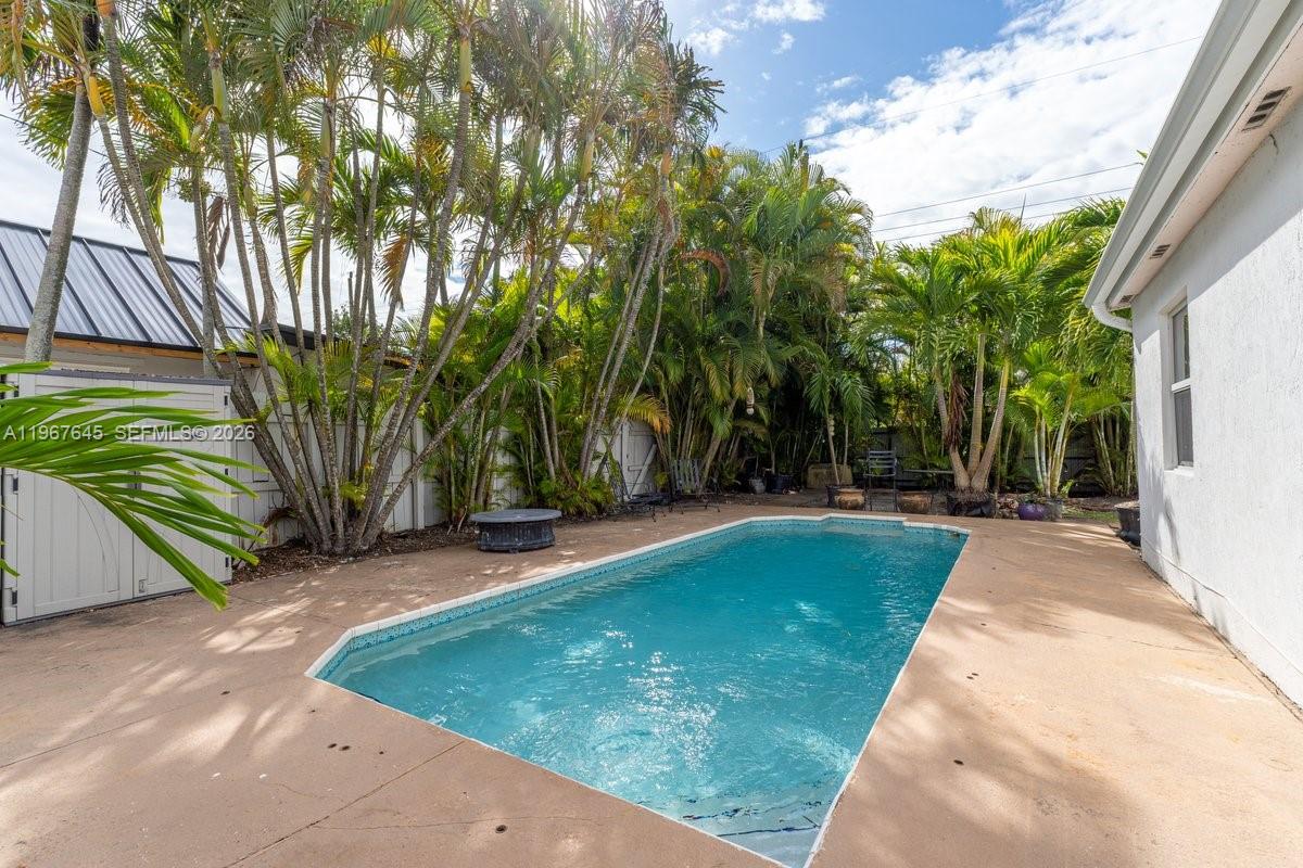 11430 SW 46th St, Miami FL 33165