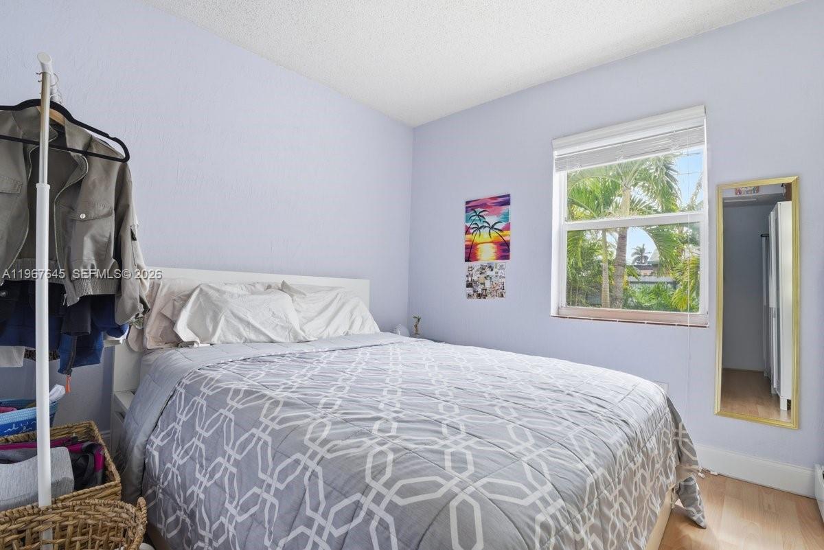 11430 SW 46th St, Miami FL 33165