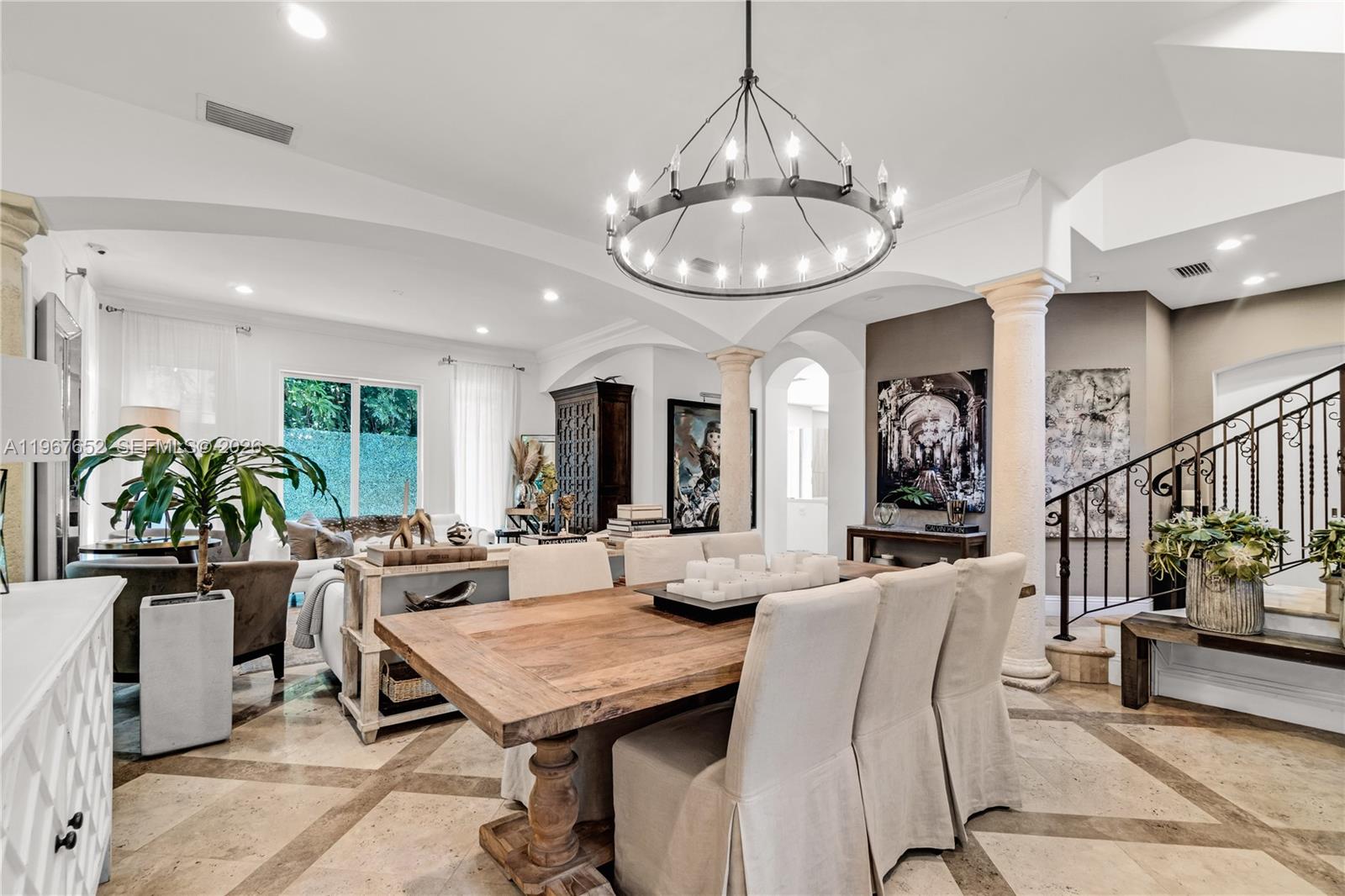 2752 Brickell Ct, Miami FL 33129