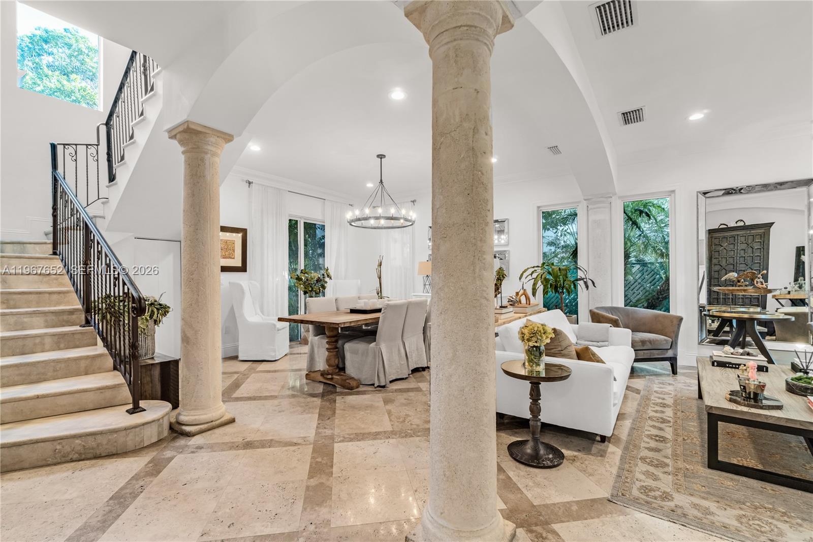 2752 Brickell Ct, Miami FL 33129