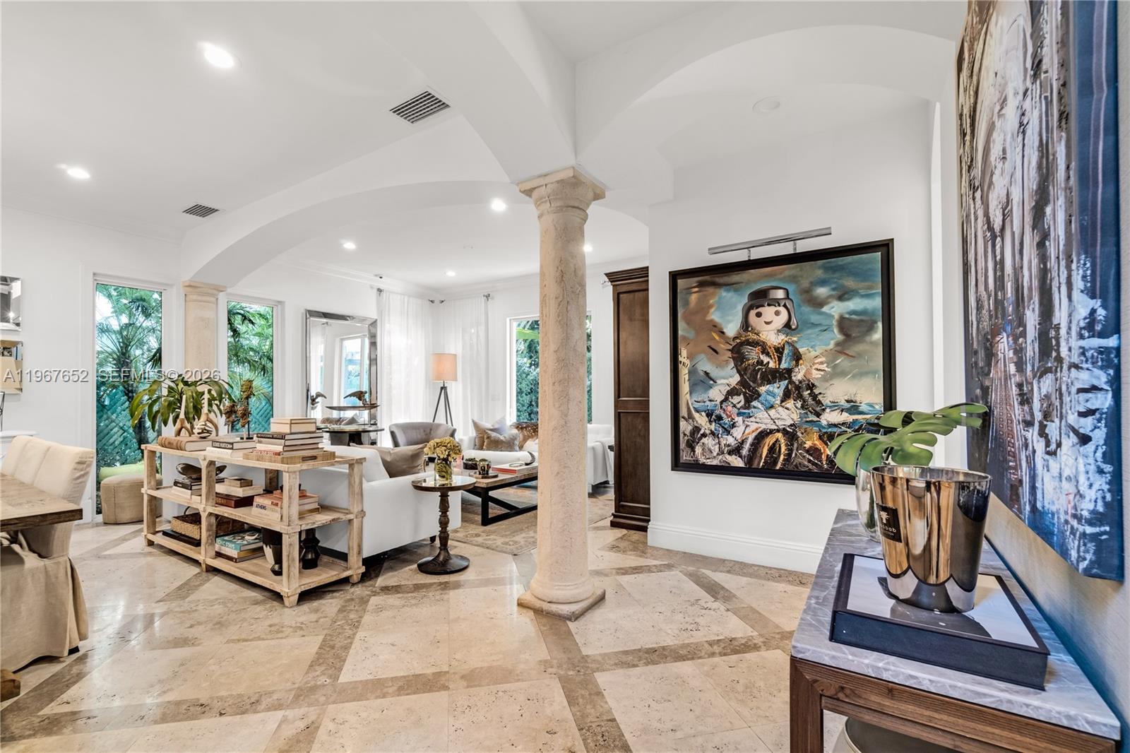 2752 Brickell Ct, Miami FL 33129