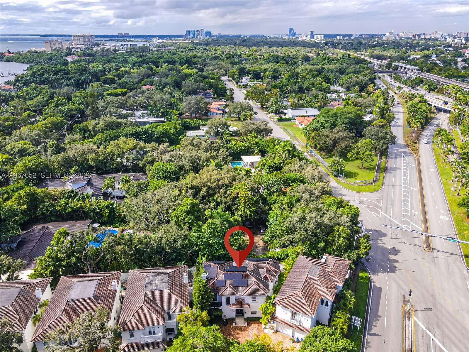 2752 Brickell Ct, Miami FL 33129