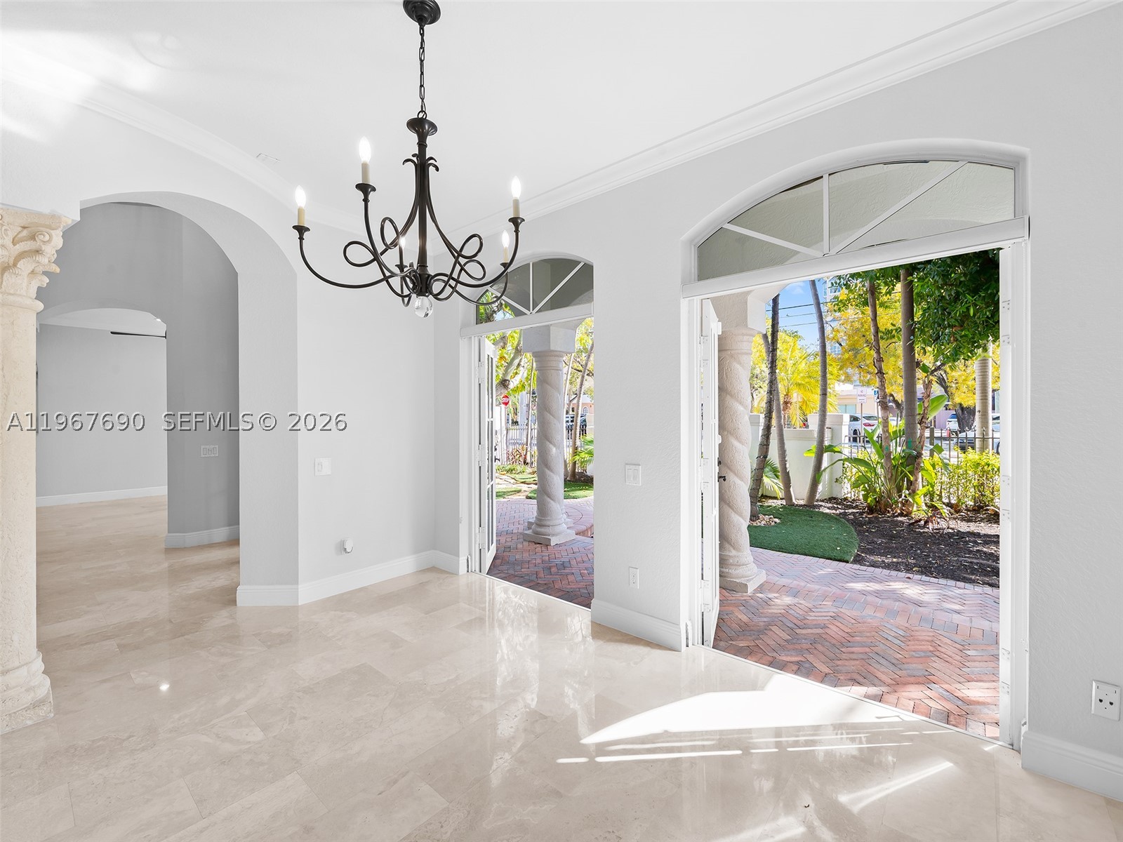 827 SE 2nd Ct, Fort Lauderdale FL 33301