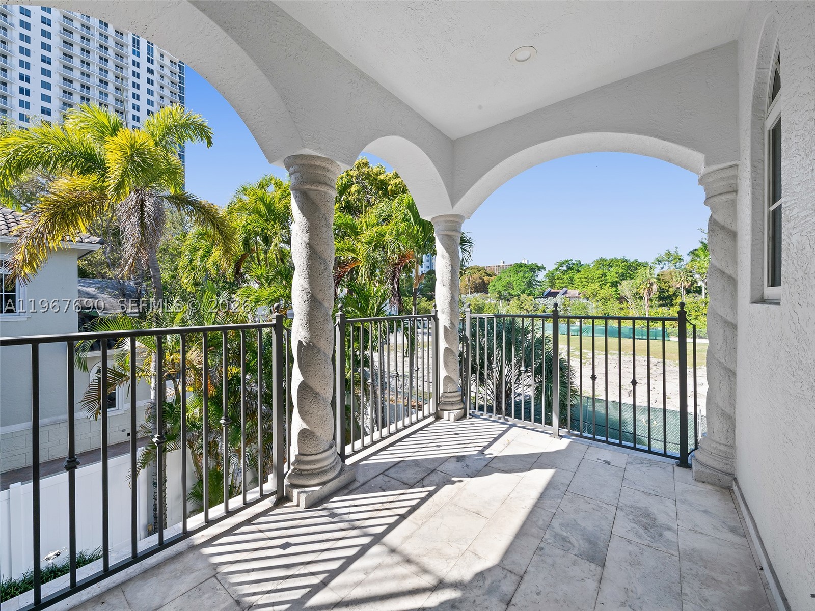 827 SE 2nd Ct, Fort Lauderdale FL 33301
