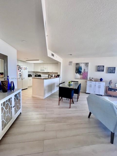 19501 W Country Club Dr #2611, Aventura FL 33180