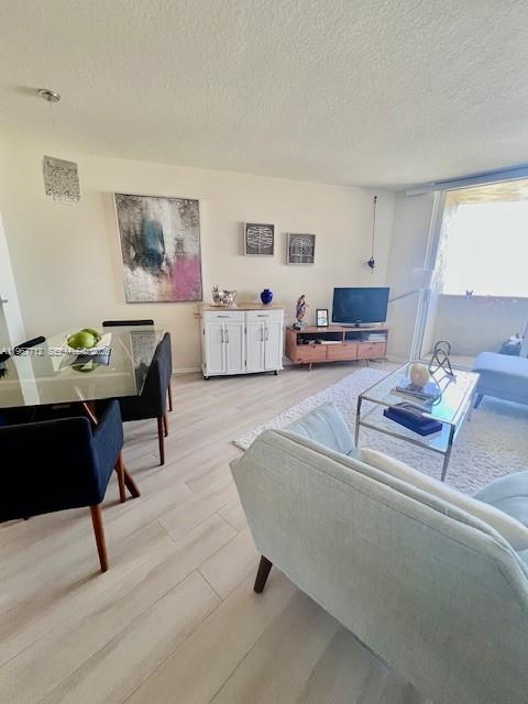19501 W Country Club Dr #2611, Aventura FL 33180