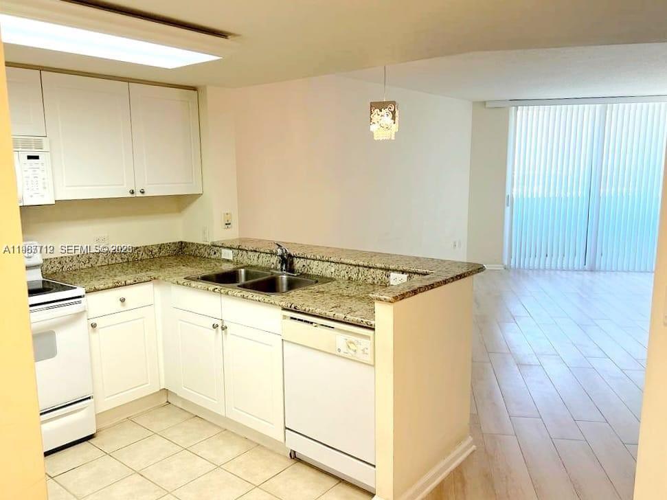 19501 W Country Club Dr #2611, Aventura FL 33180