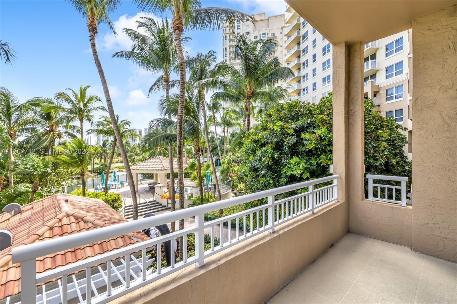 19501 W Country Club Dr #2611, Aventura FL 33180