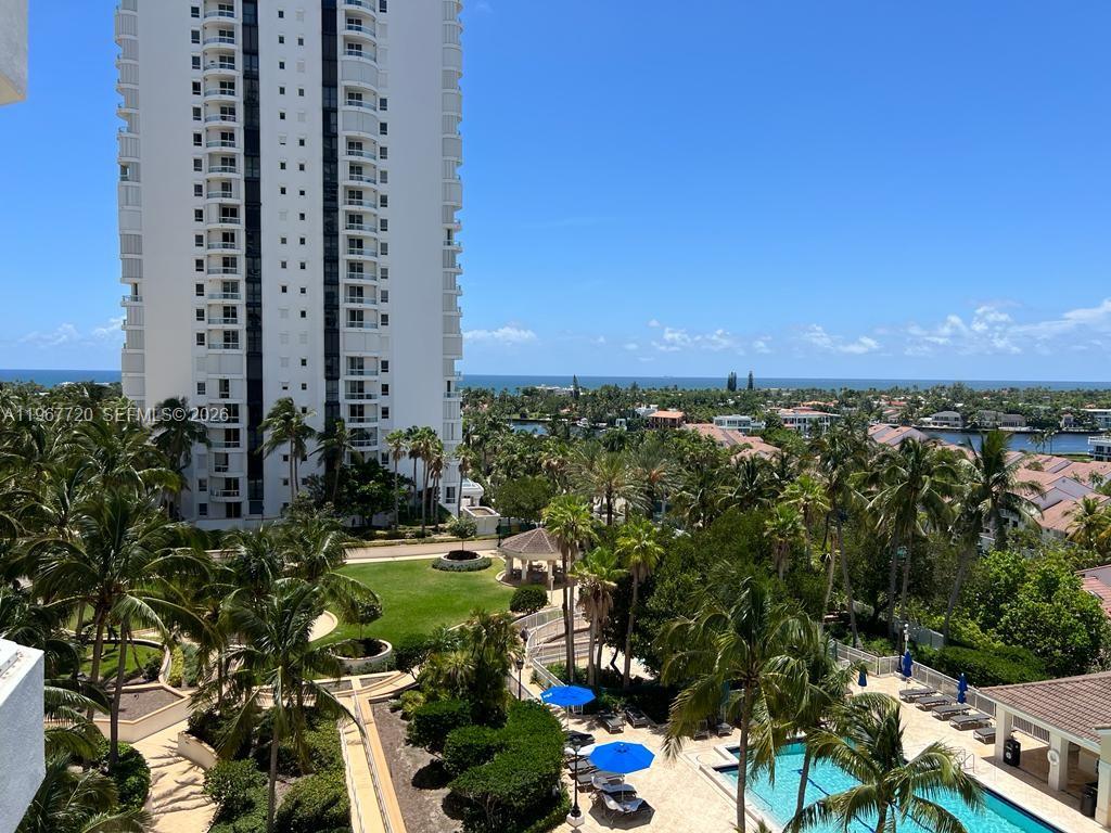 21055 Yacht Club Dr #1009, Aventura FL 33180