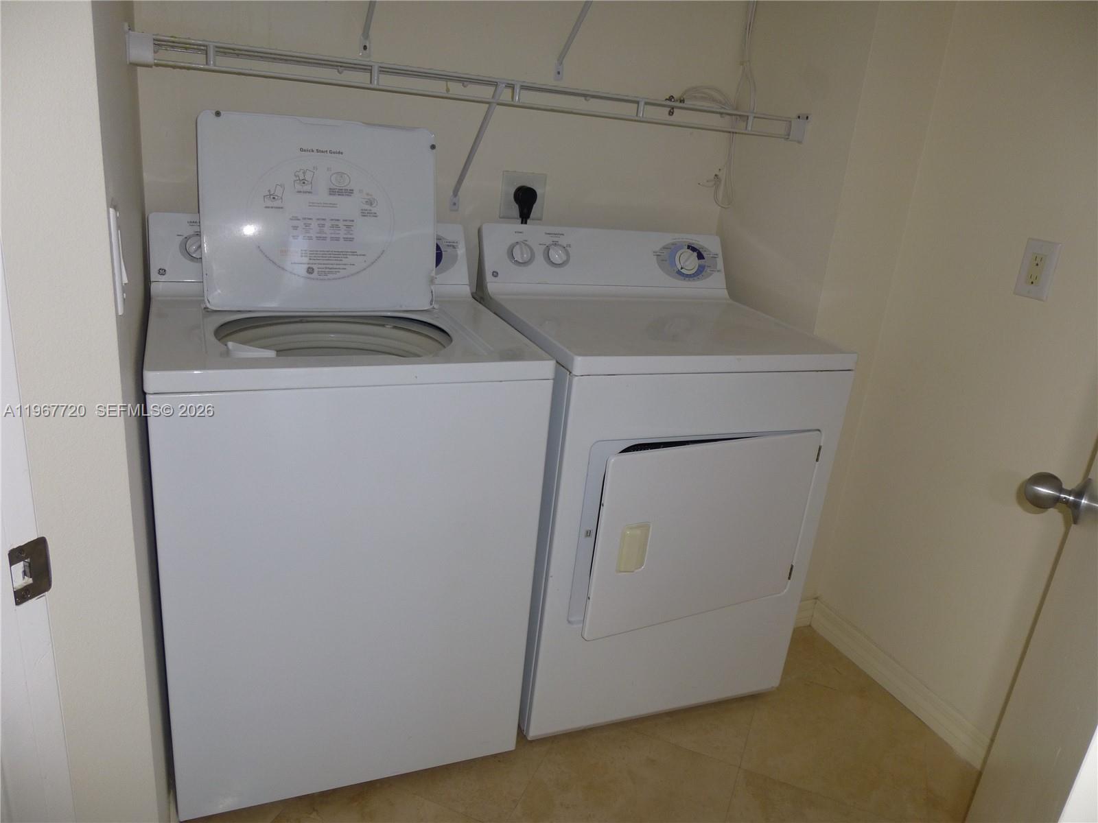 21055 Yacht Club Dr #1009, Aventura FL 33180