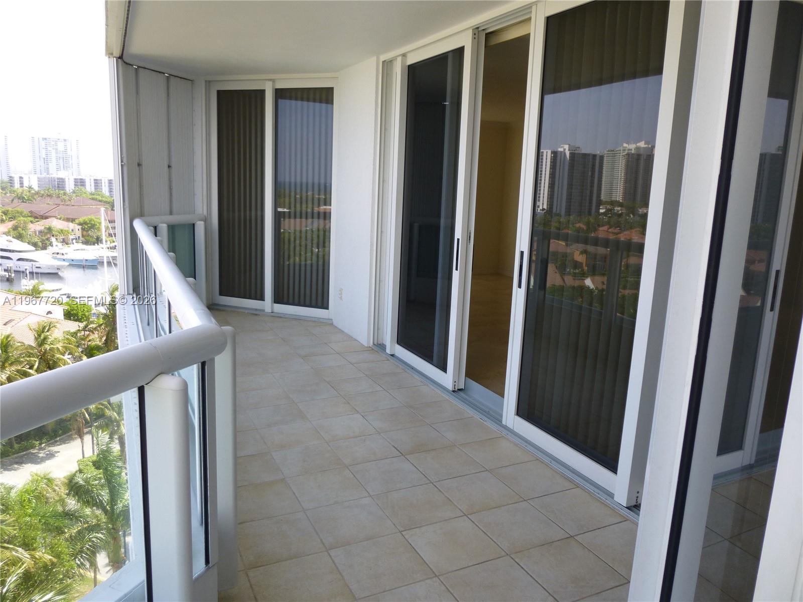 21055 Yacht Club Dr #1009, Aventura FL 33180