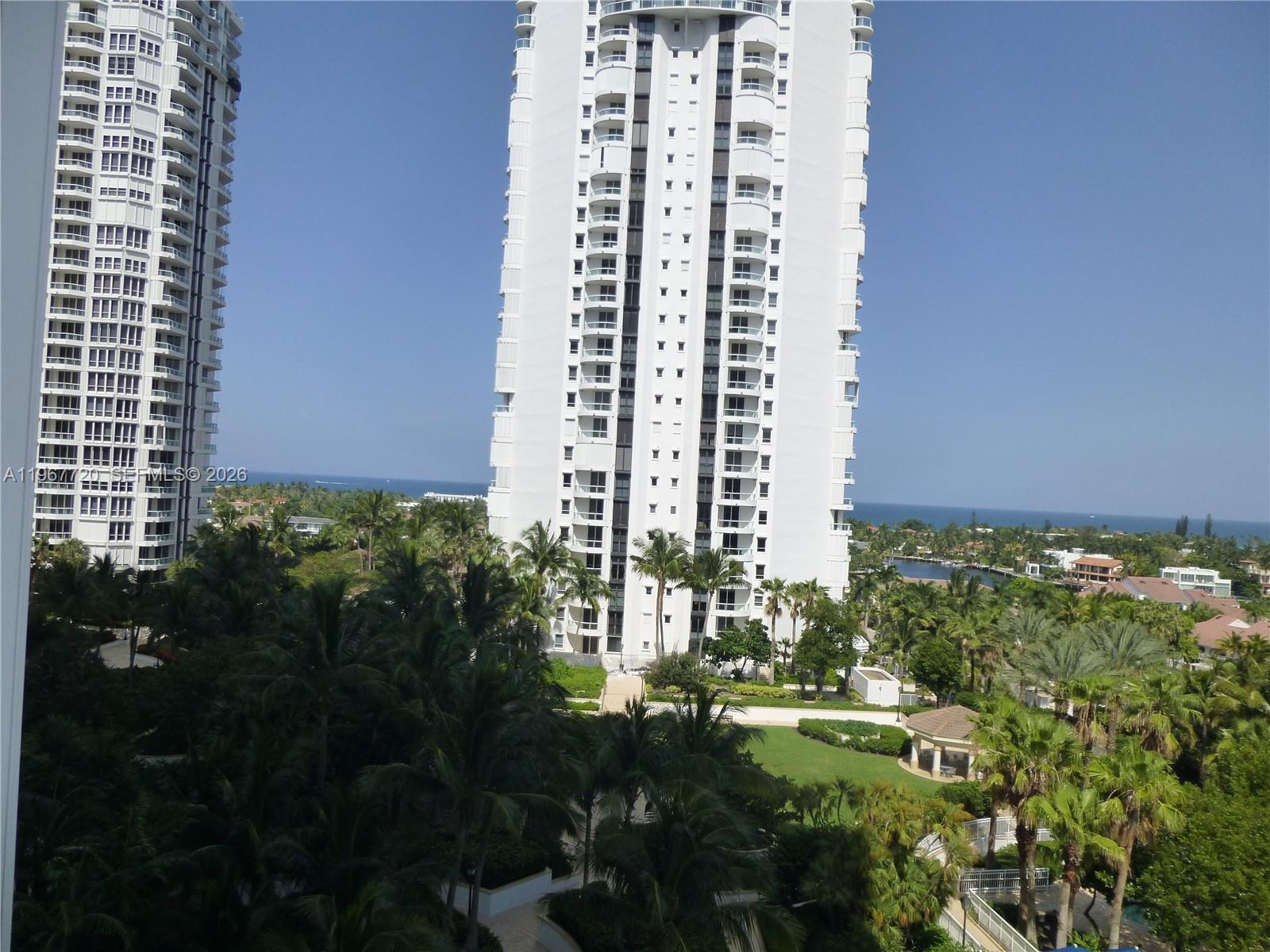 21055 Yacht Club Dr #1009, Aventura FL 33180