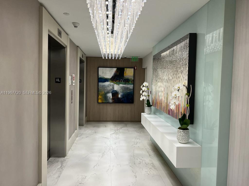 21055 Yacht Club Dr #1009, Aventura FL 33180
