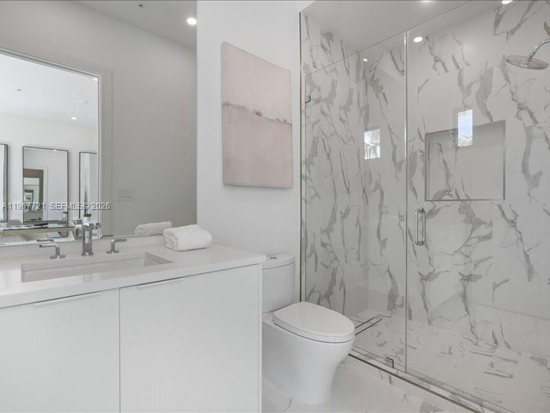 4008 NE 167th St #6, North Miami Beach FL 33160