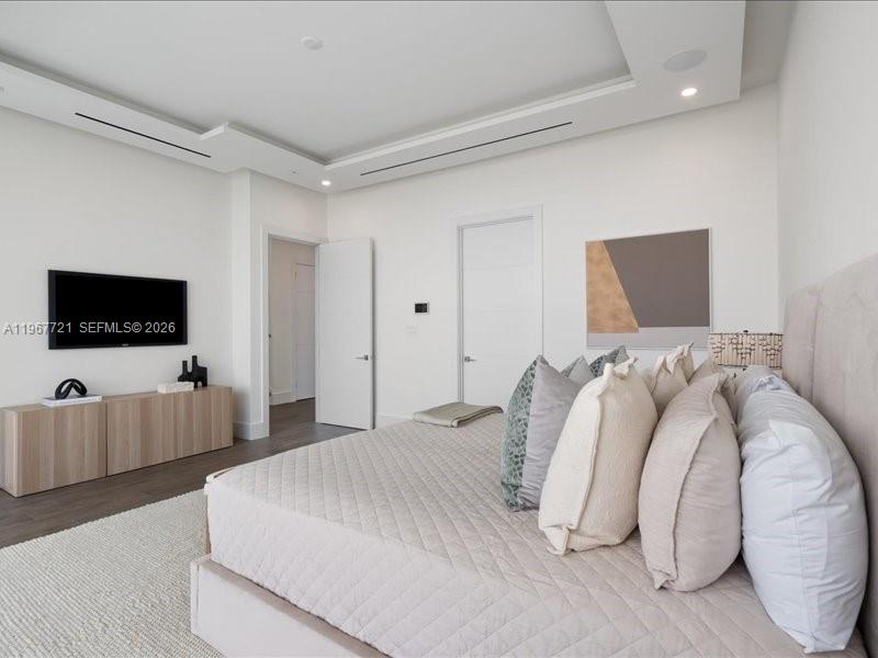 4008 NE 167th St #6, North Miami Beach FL 33160