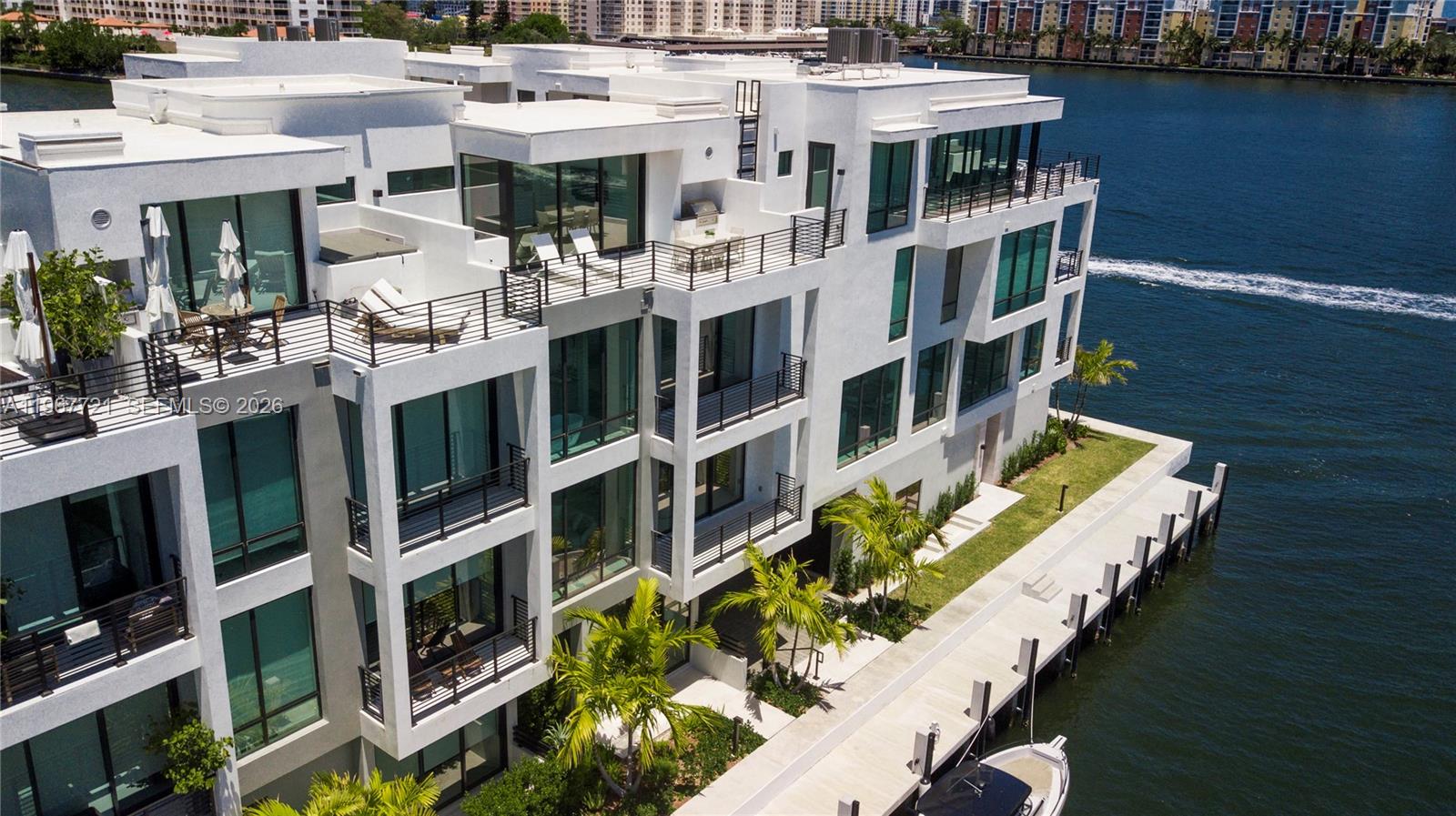 4008 NE 167th St #6, North Miami Beach FL 33160