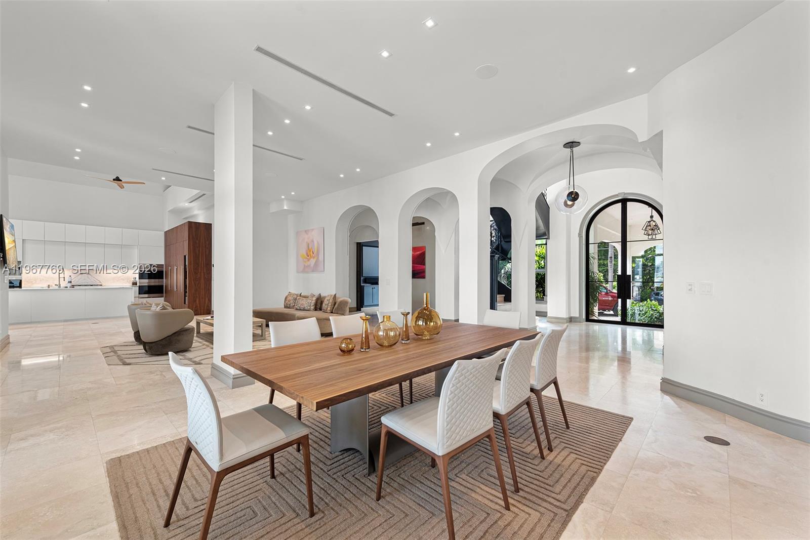 432 S Hibiscus Dr, Miami Beach FL 33139