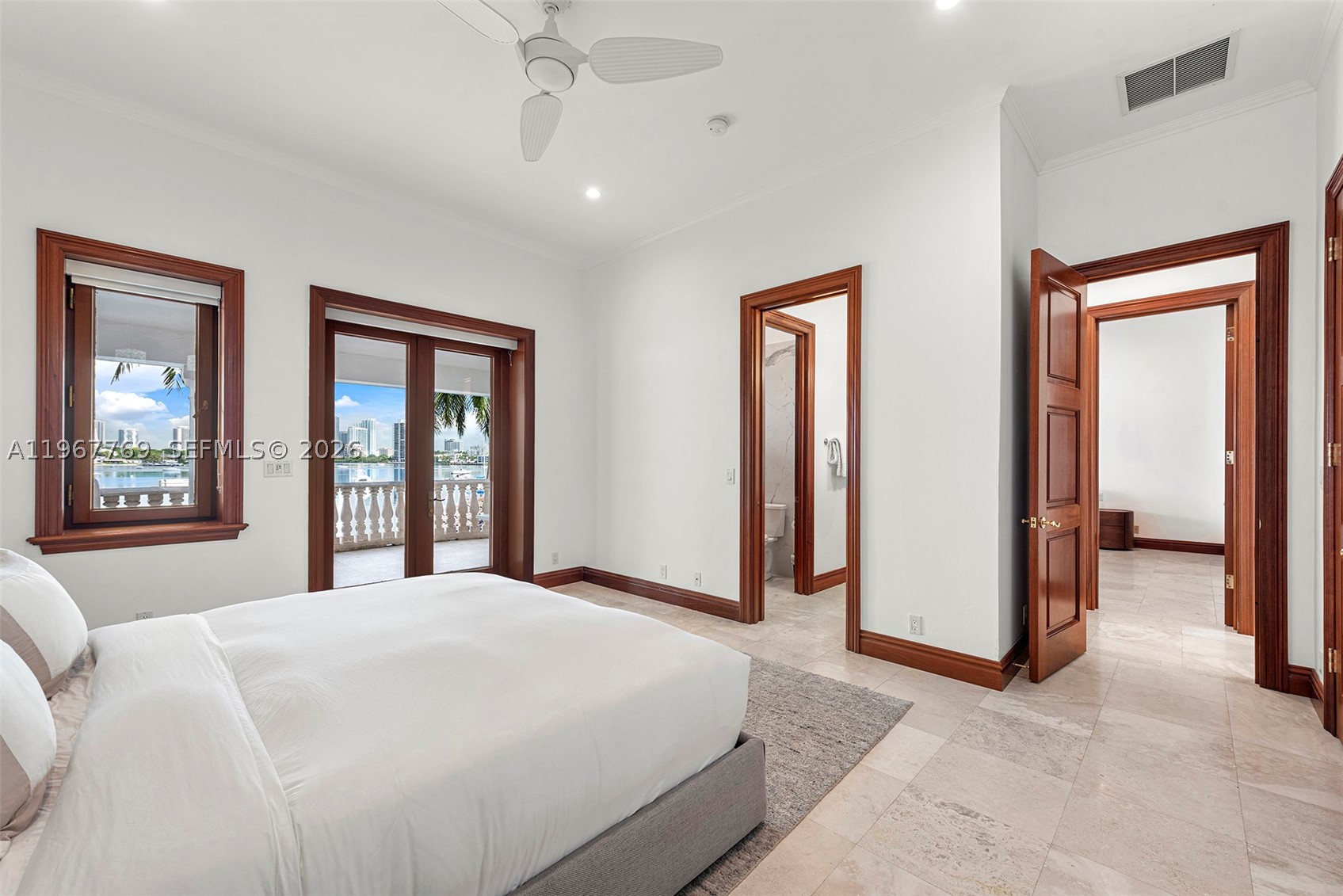 432 S Hibiscus Dr, Miami Beach FL 33139