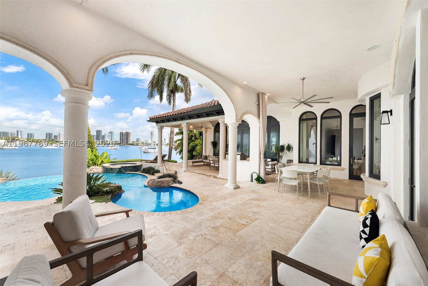 432 S Hibiscus Dr, Miami Beach FL 33139
