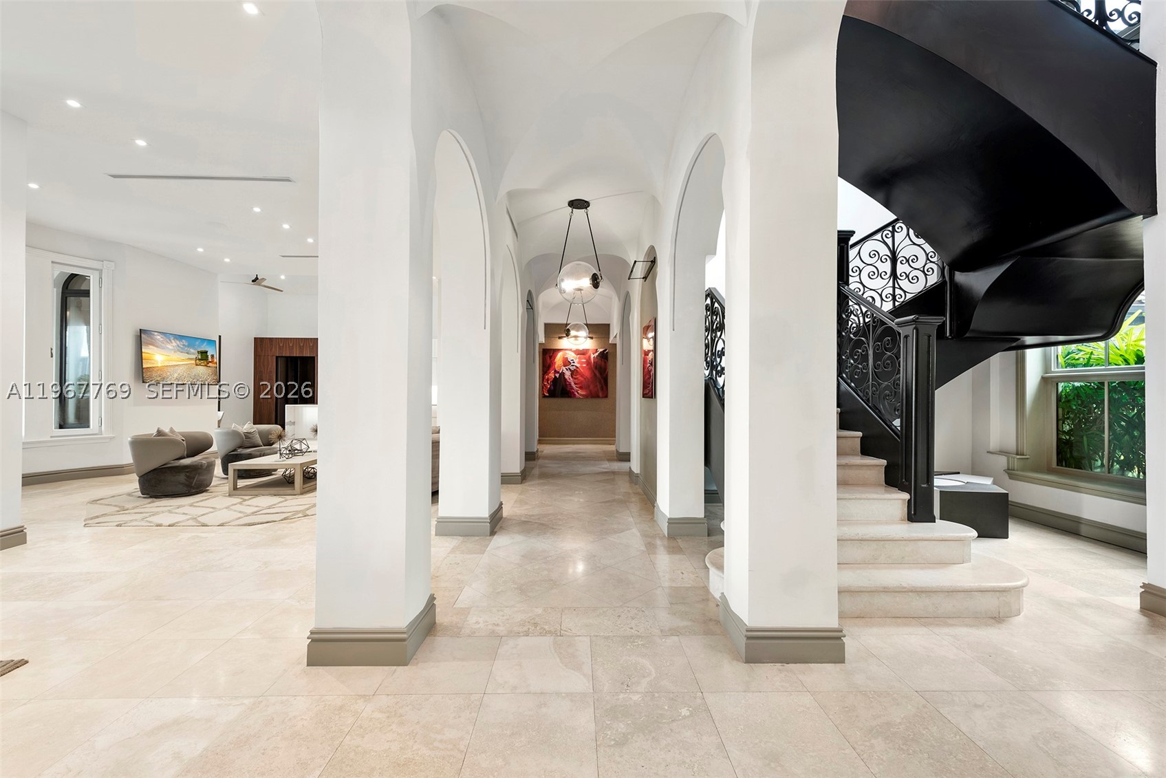432 S Hibiscus Dr, Miami Beach FL 33139