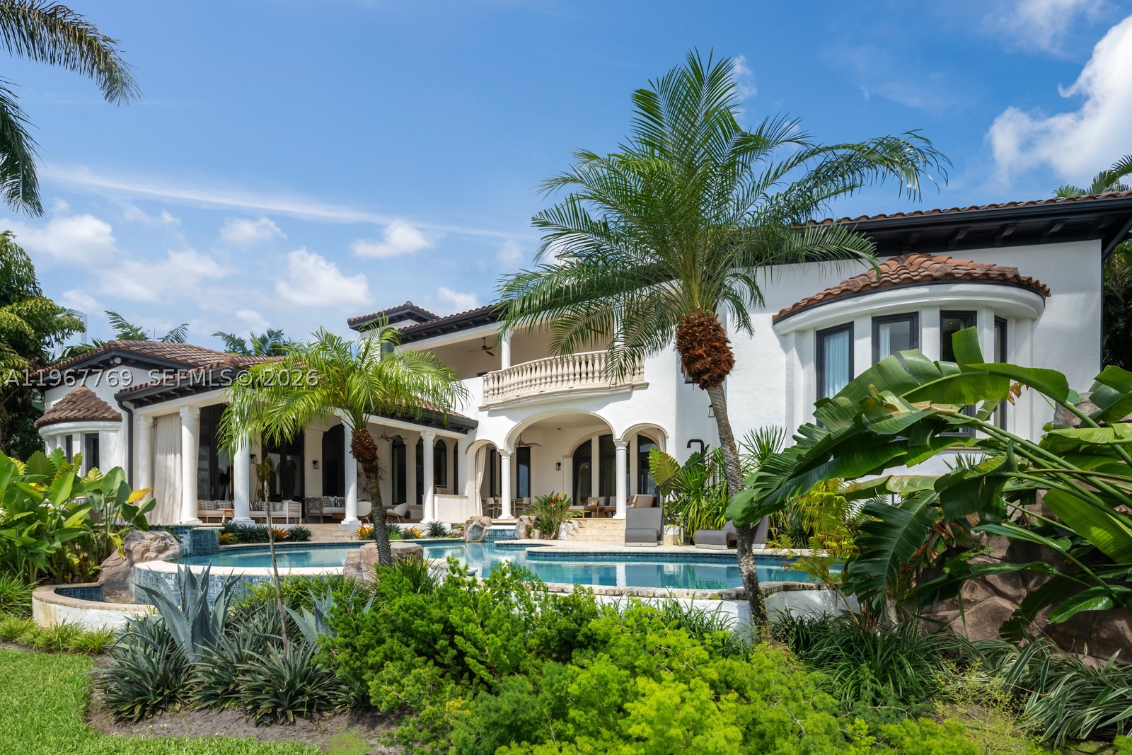 432 S Hibiscus Dr, Miami Beach FL 33139