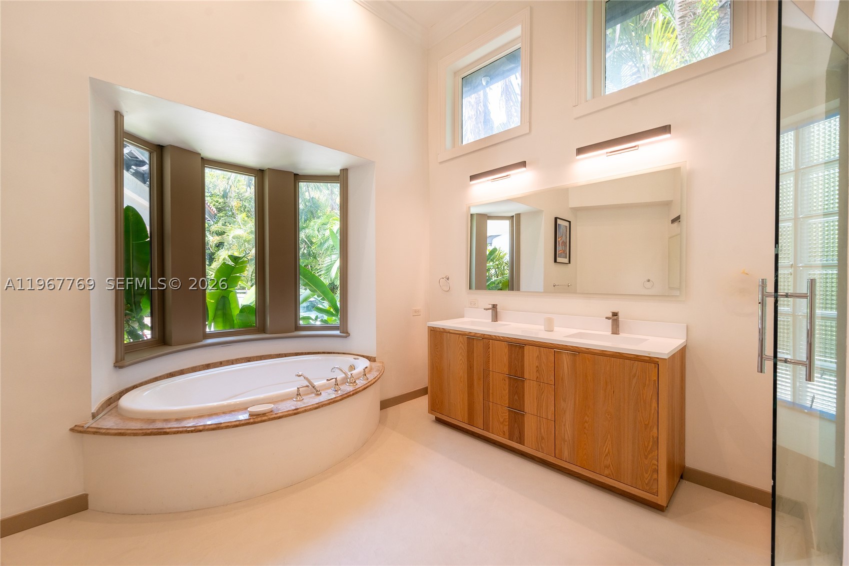 432 S Hibiscus Dr, Miami Beach FL 33139