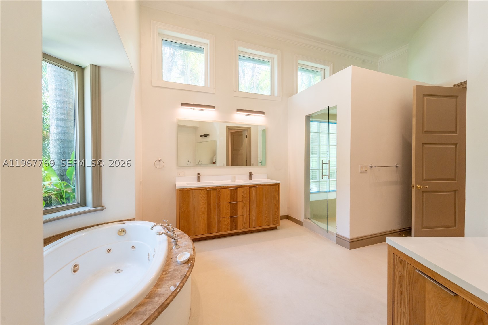 432 S Hibiscus Dr, Miami Beach FL 33139