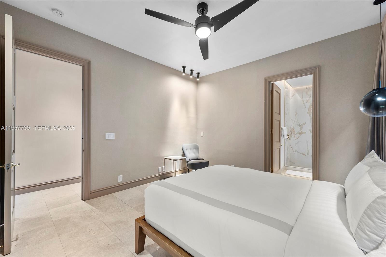432 S Hibiscus Dr, Miami Beach FL 33139