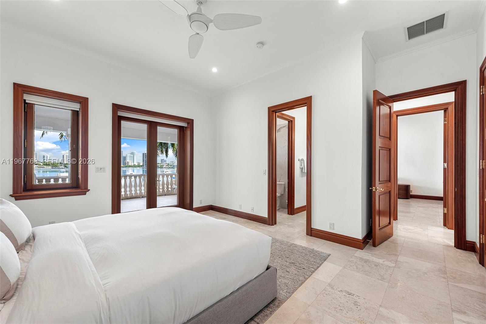 432 S Hibiscus Dr, Miami Beach FL 33139