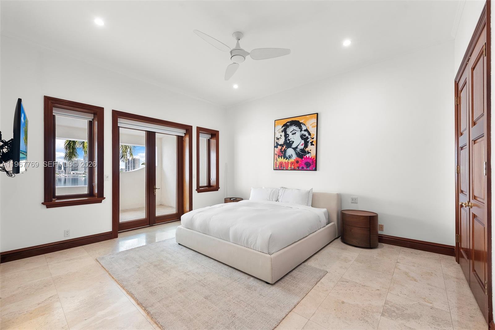 432 S Hibiscus Dr, Miami Beach FL 33139