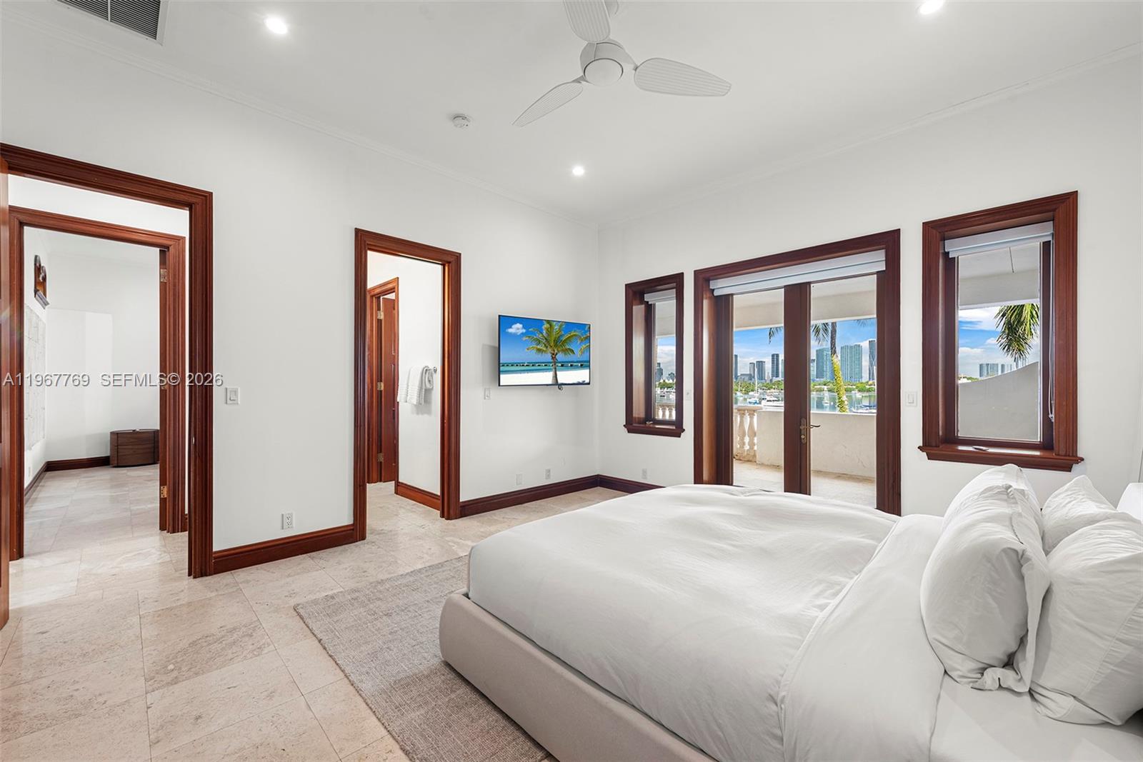 432 S Hibiscus Dr, Miami Beach FL 33139