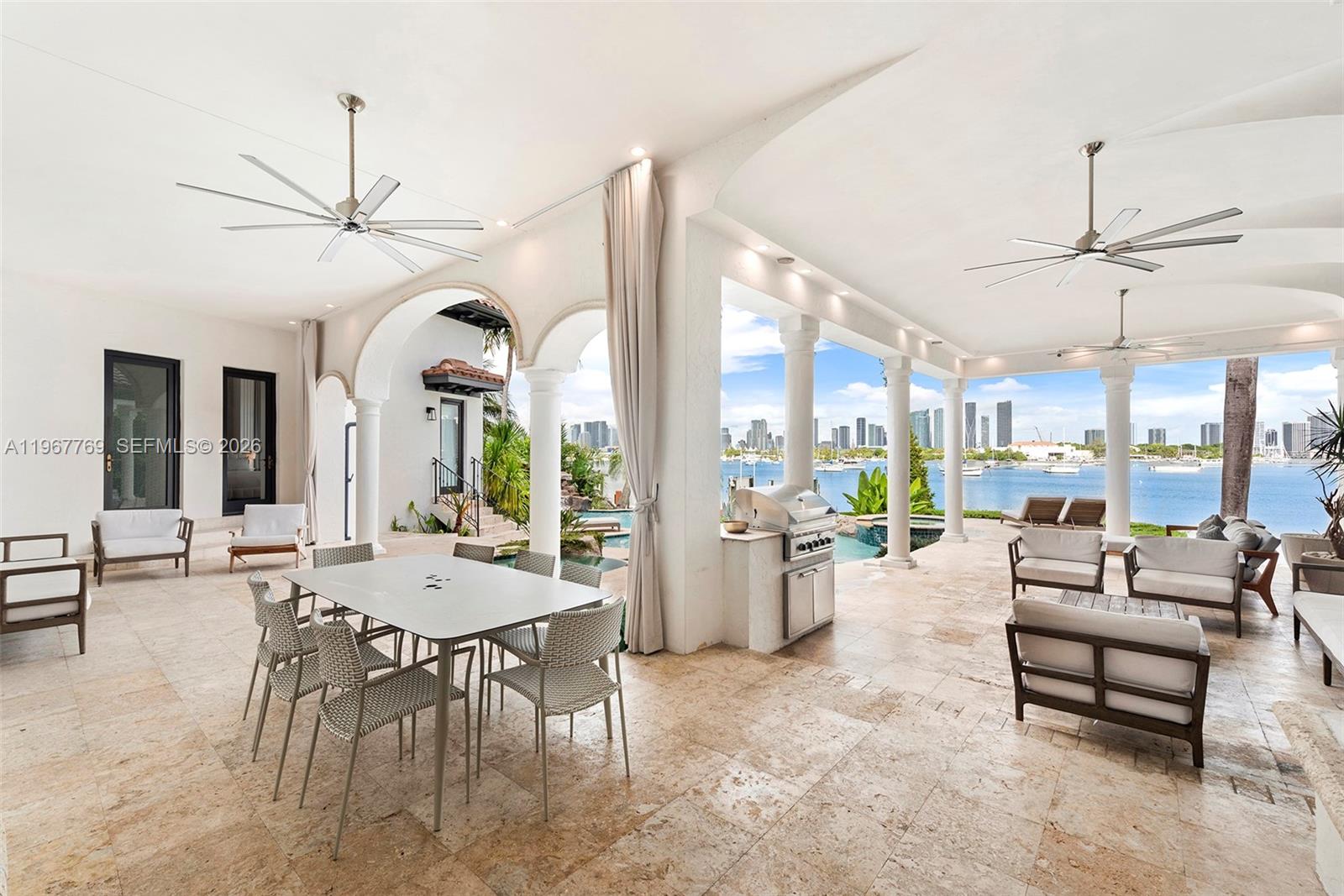 432 S Hibiscus Dr, Miami Beach FL 33139