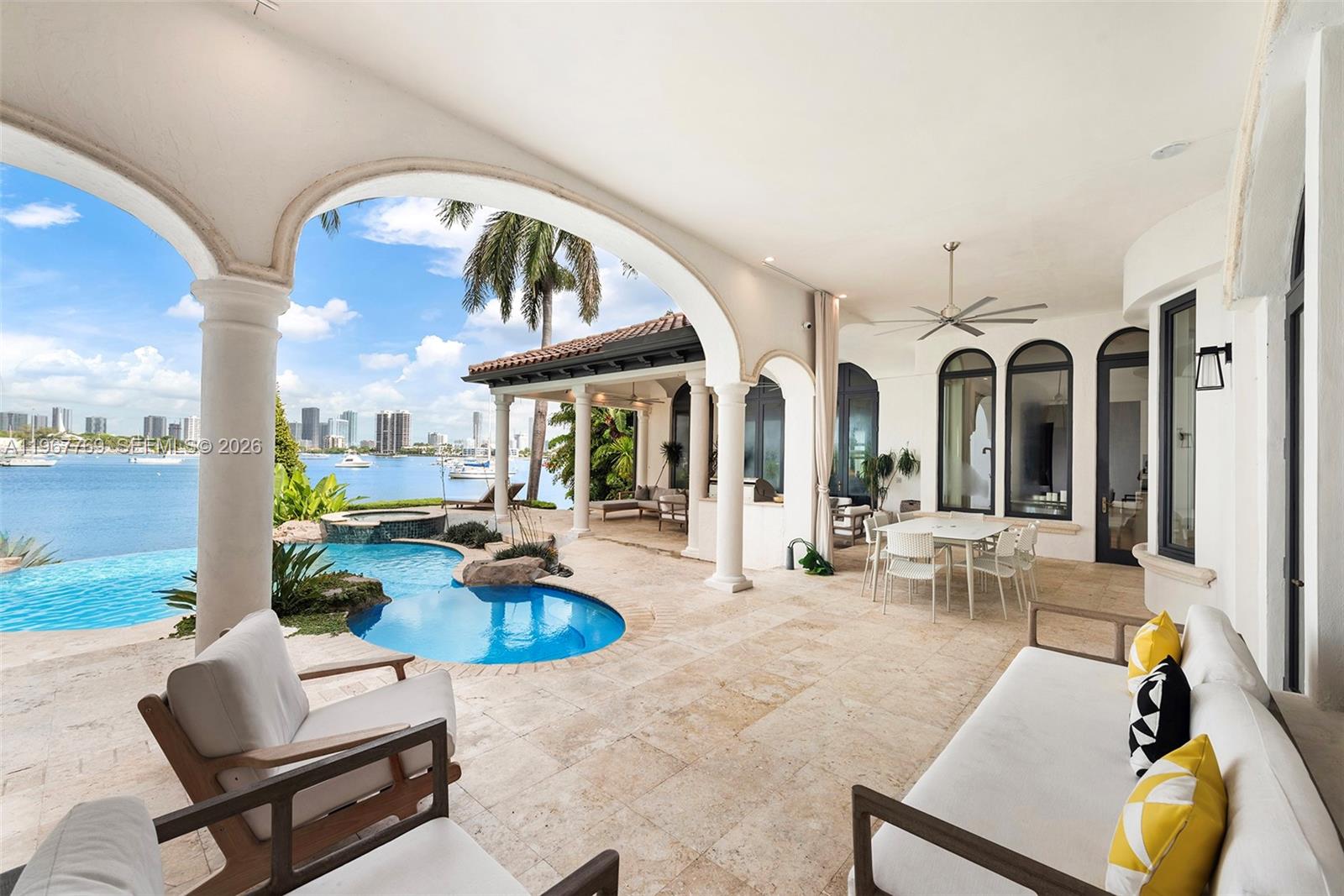 432 S Hibiscus Dr, Miami Beach FL 33139