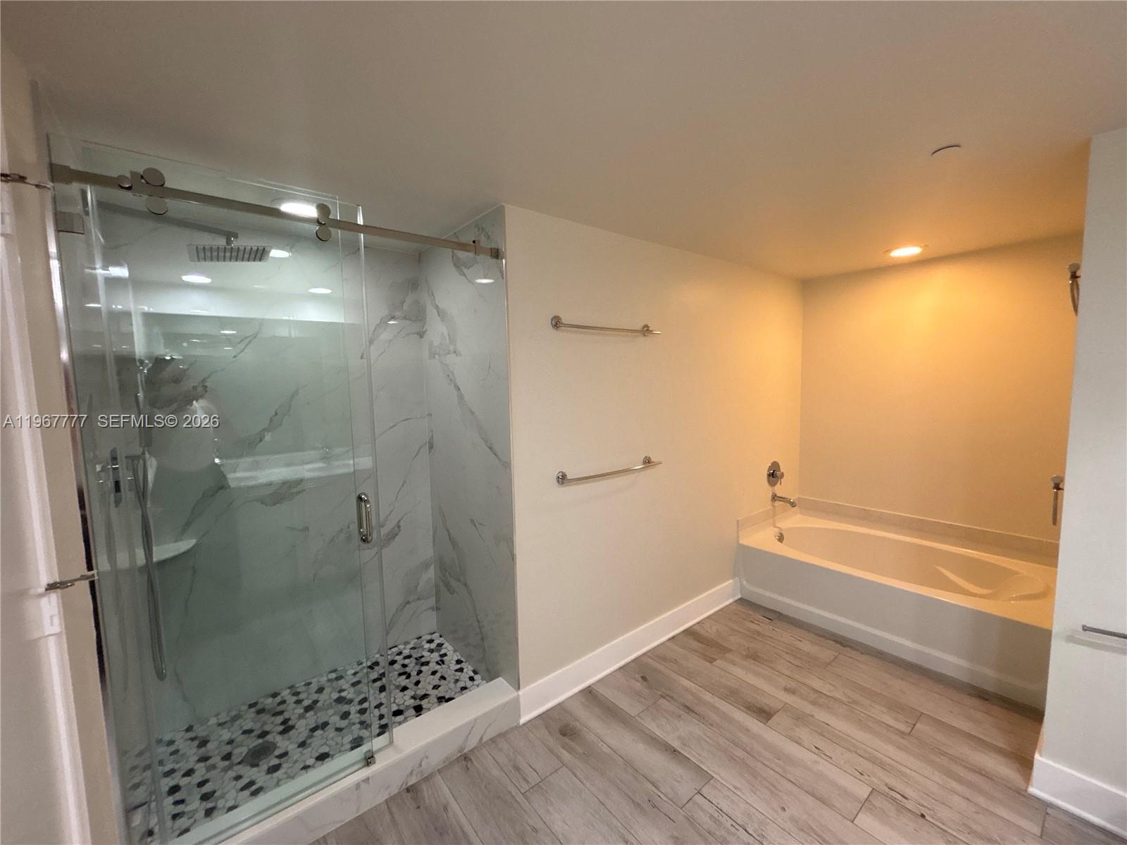 950 Brickell Bay Dr #2007, Miami FL 33131